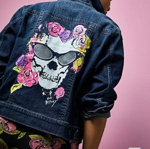 NWT Betsey Johnson  for Torrid denim jacket
